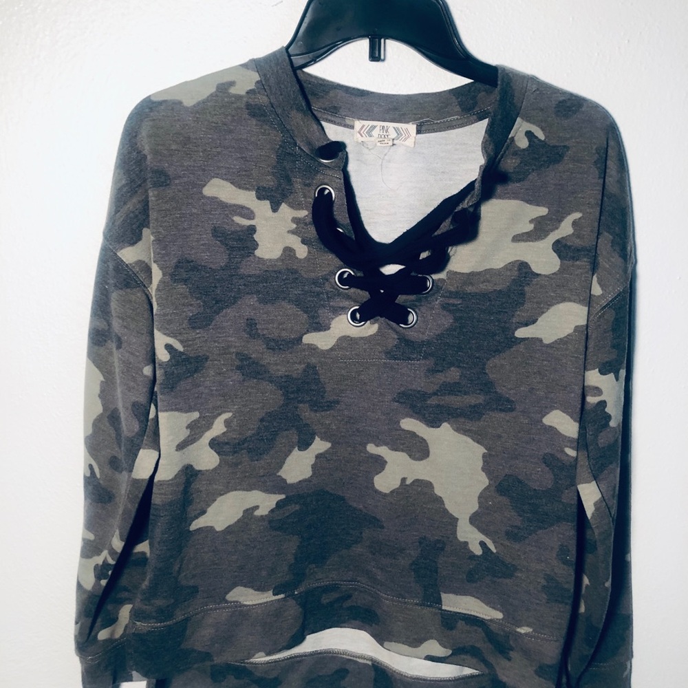 Camo sweater🔮